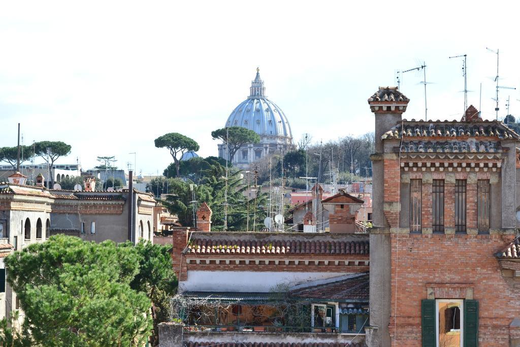 St.Peter Withlove Roma Oda fotoğraf